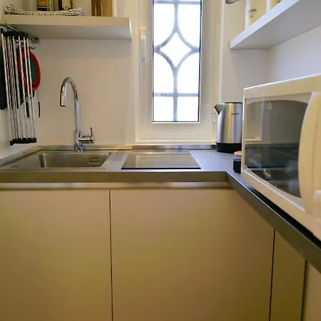 Crispi 7 Apartment