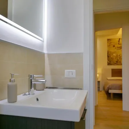 Crispi 7 Apartment *